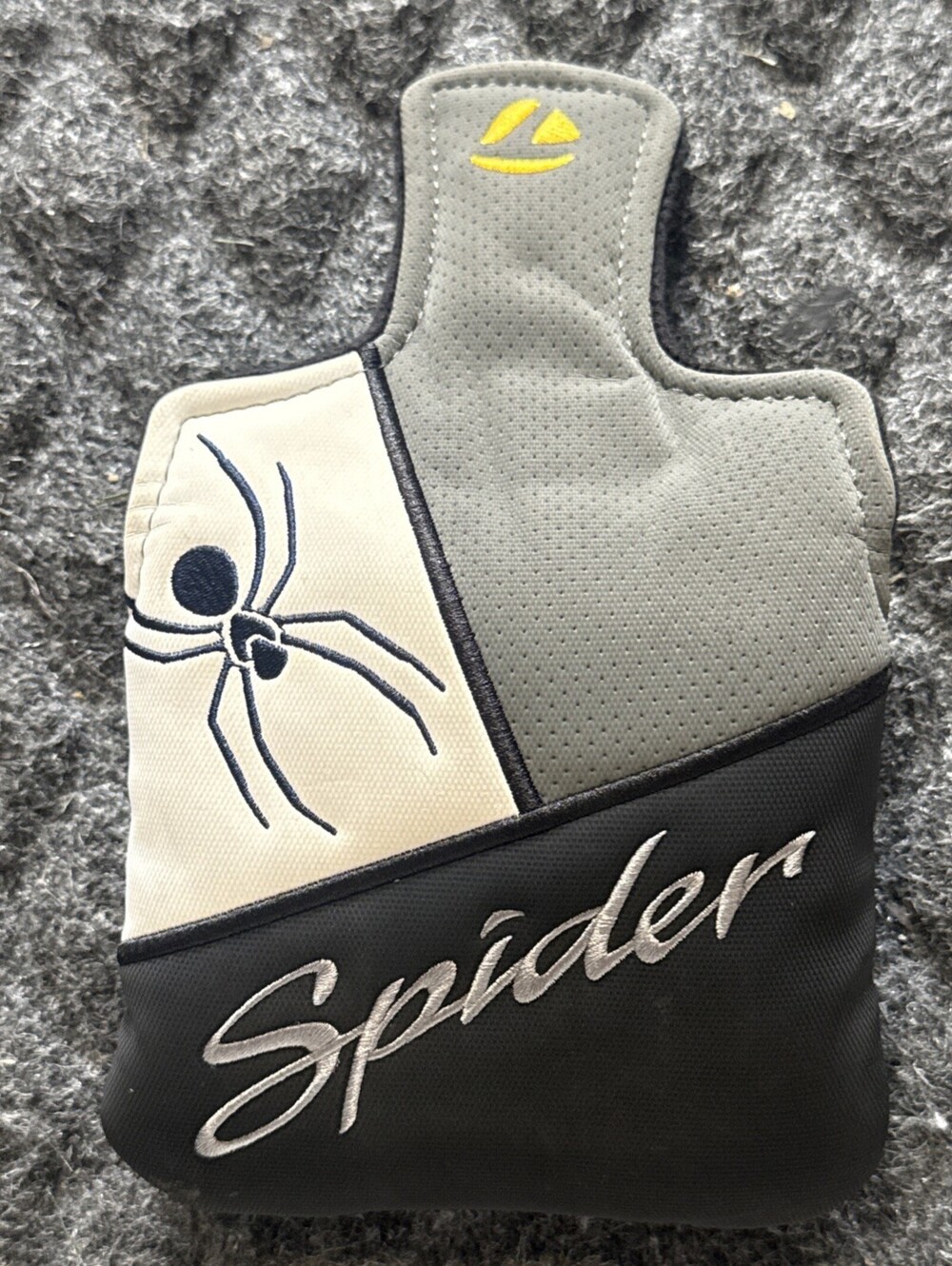 TaylorMade Spider Mallet Putter Headcover Gray Black White Magnetic Golf OEM